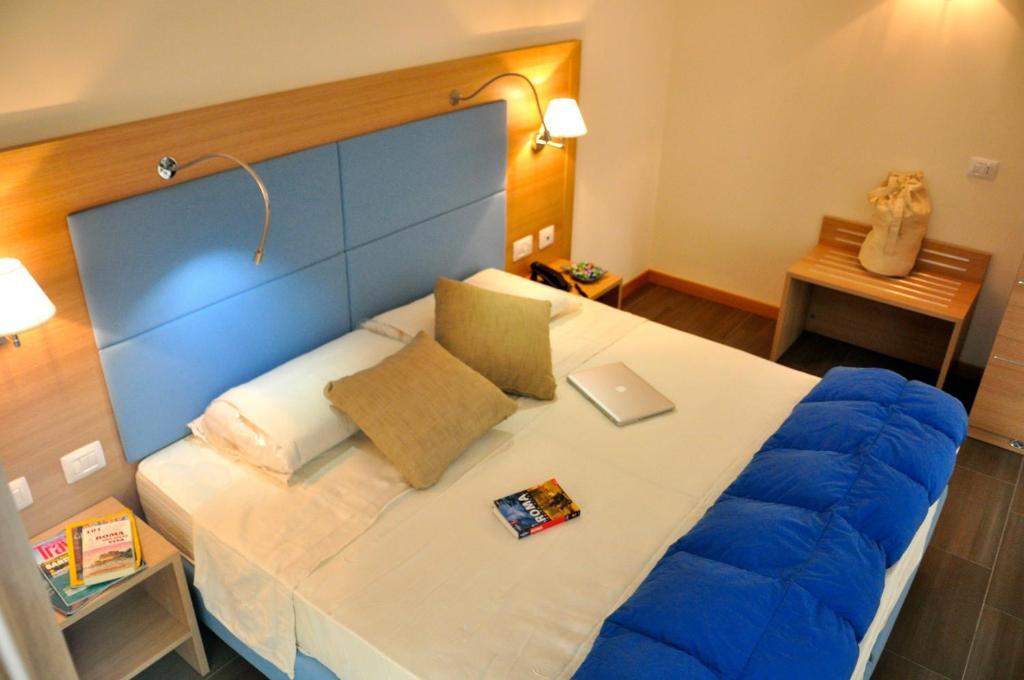 Hotel 325 Tor Vergata Roma Quarto foto