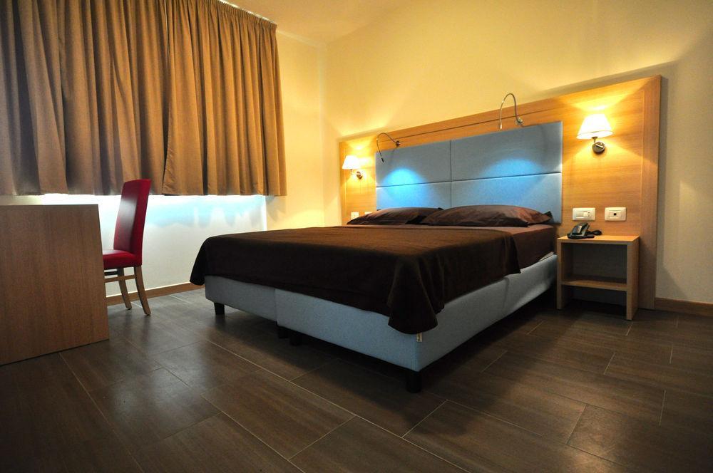 Hotel 325 Tor Vergata Roma Exterior foto